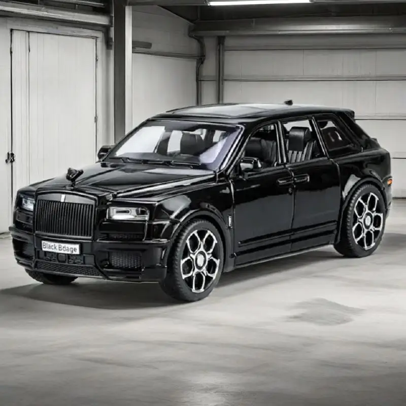 

1:36 Rolls-Royce Cullinan, высокая имитация литья под давлением, модель автомобиля из металлического сплава, звук, свет, откатная коллекция, детские игрушки, подарки