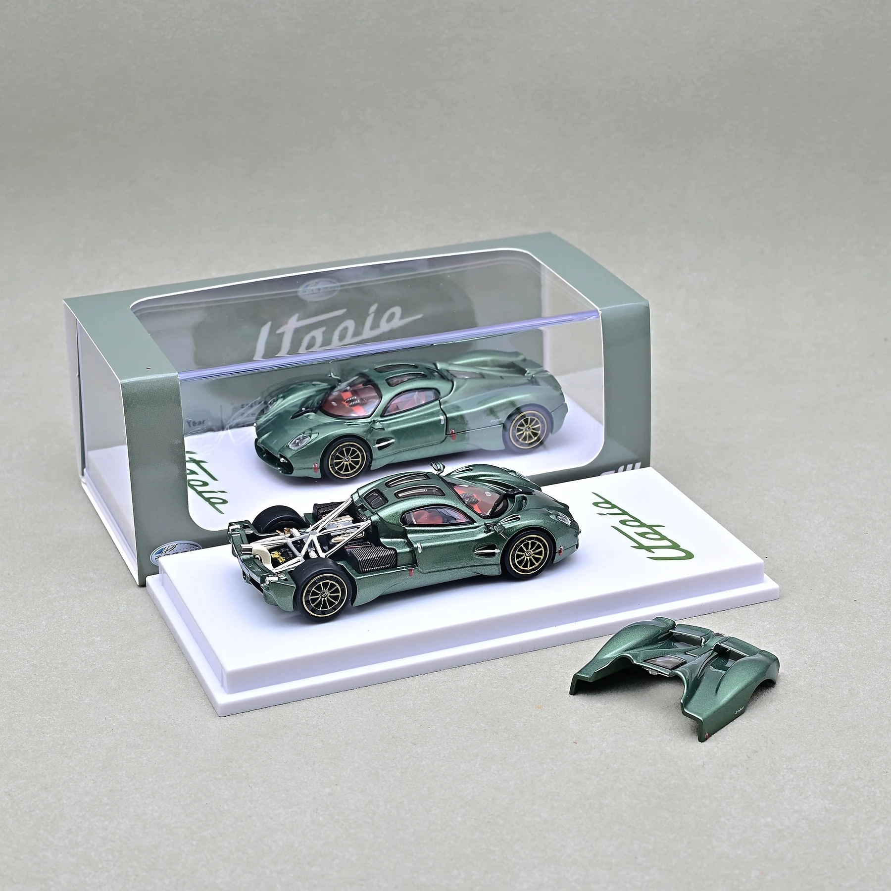 Cmmodel 1/64 Utopia Metal Green alloy finished car model decoration