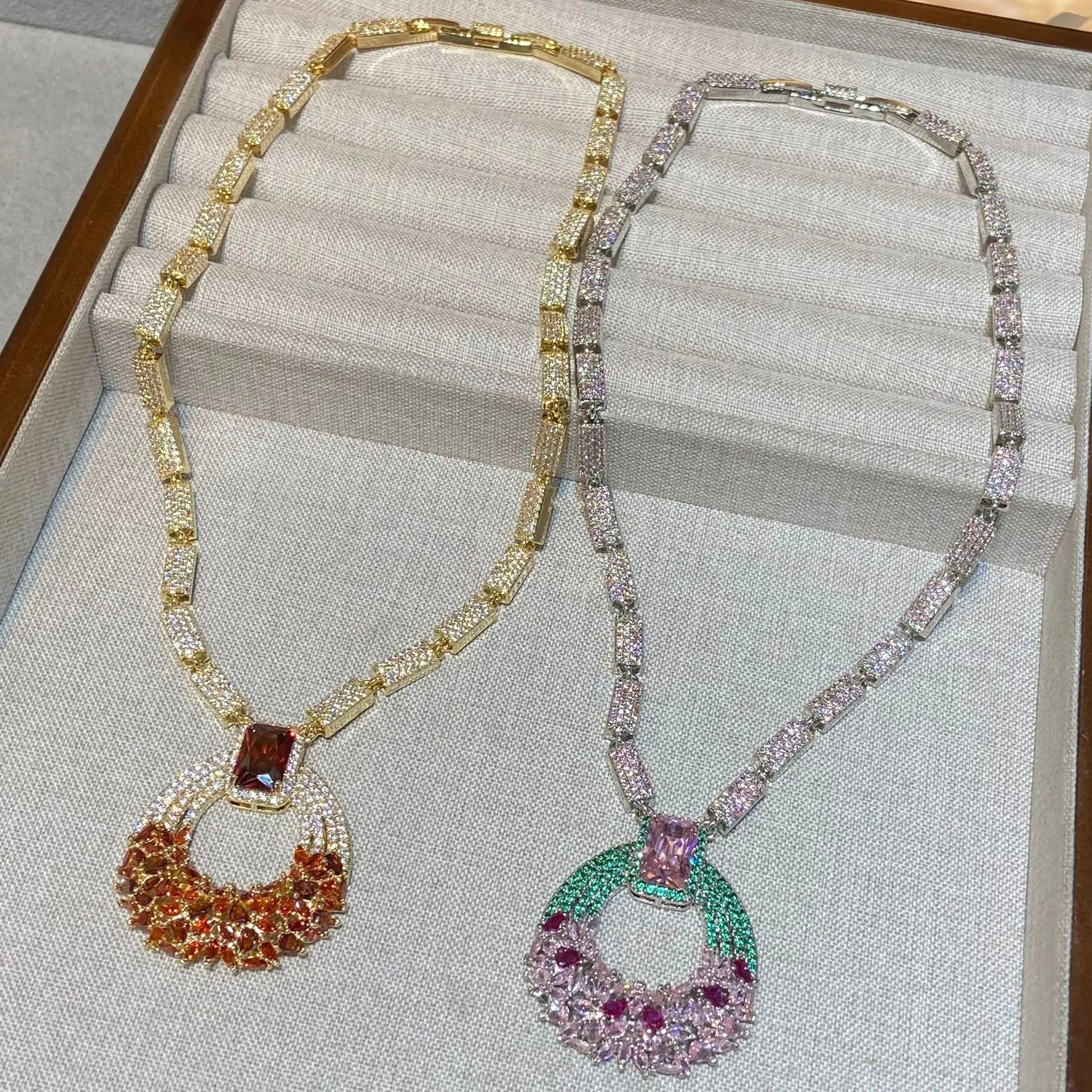 

Diamond Zircon Bridal Jewelry Set Necklace And Earrings for Saudi Brides Elegant Wedding Accessory