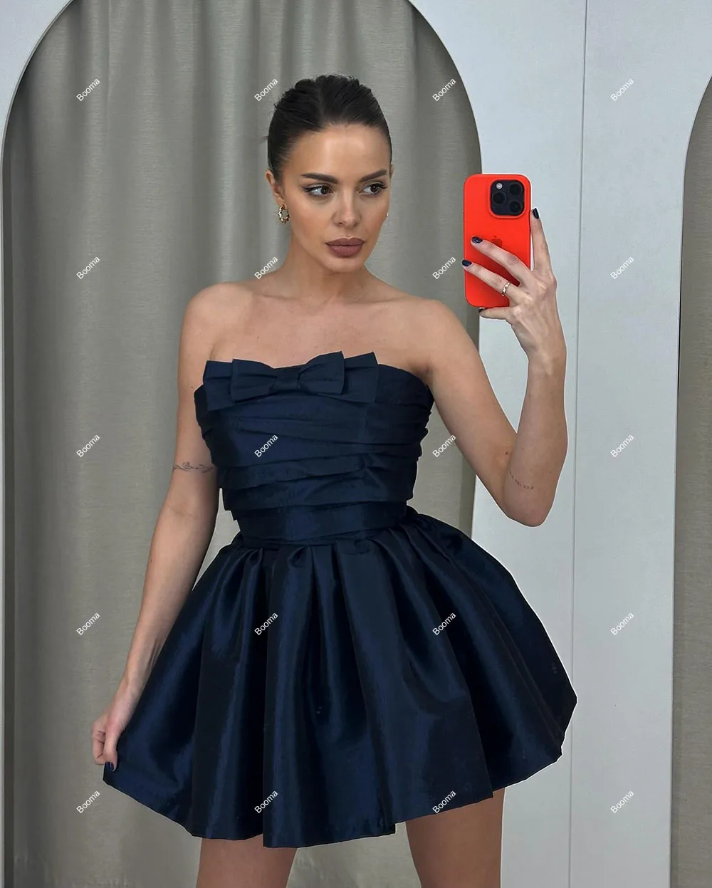 Booma A-line Mini Prom Dresses Strapless Tiered Satin Cocktail Dresses with Bow Special Occasion Gowns for Party Events Outfits