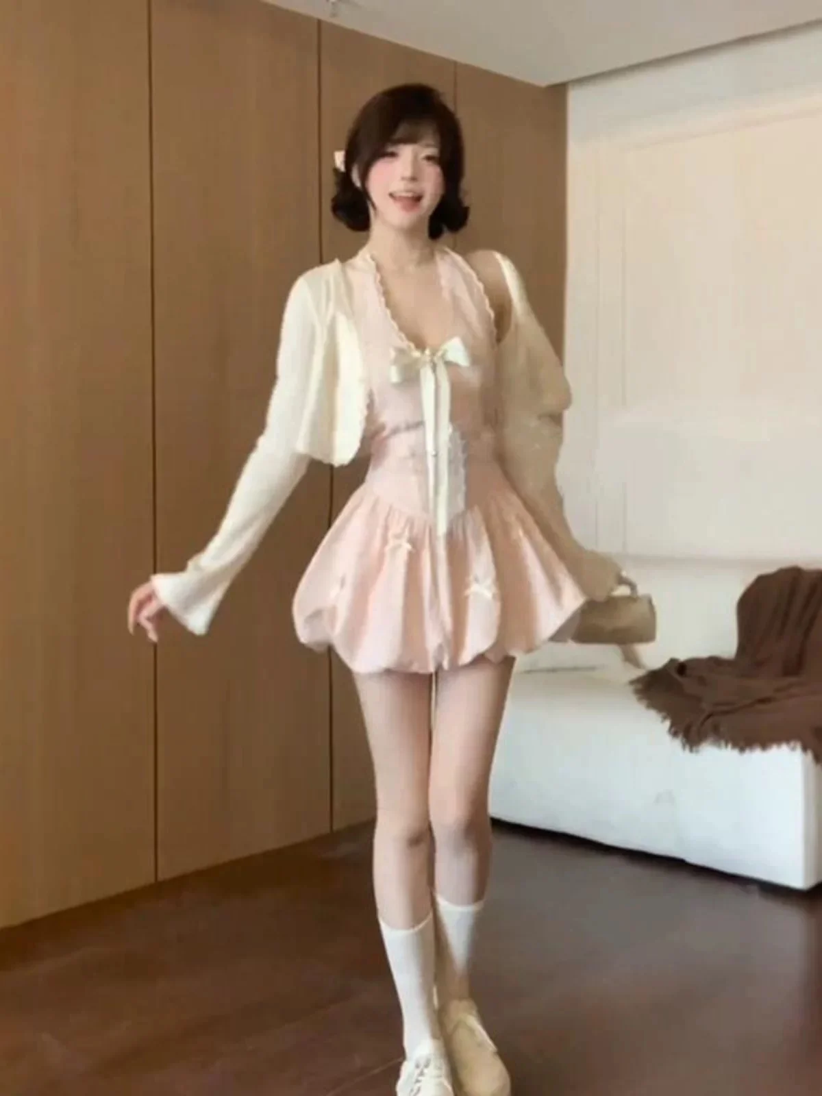 

Ранняя весна, открытый кардиган, комплект Dr, женский сладкий и пряный Sle, пушистая юбка Pure Desire, комплект из двух предметов, модный ансамбль