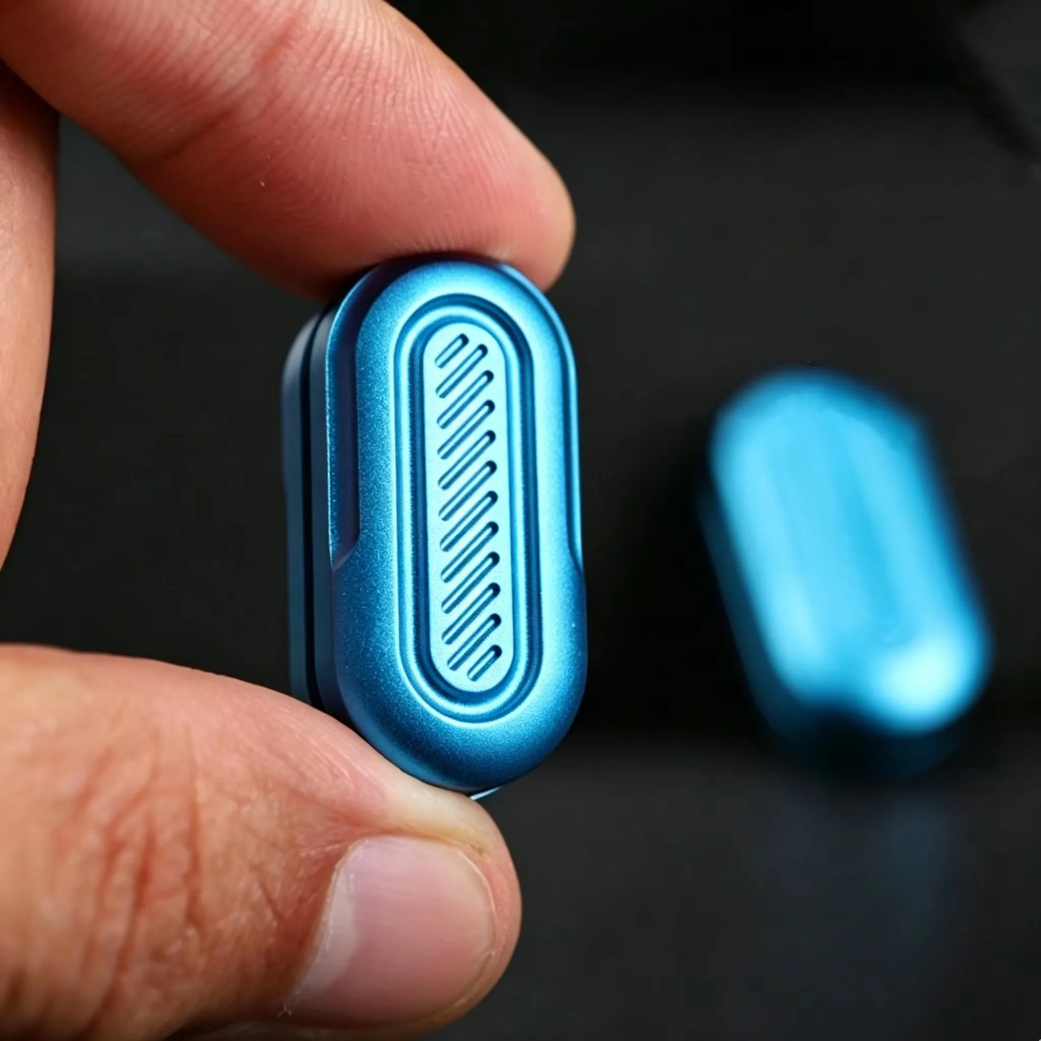 EDC 01 Fidget Toy Fun Cool Metal Magnetic ADHD Anti-Stress Portable Handheld Office Desk Toy Stress Relief Novel Gifts for Adult