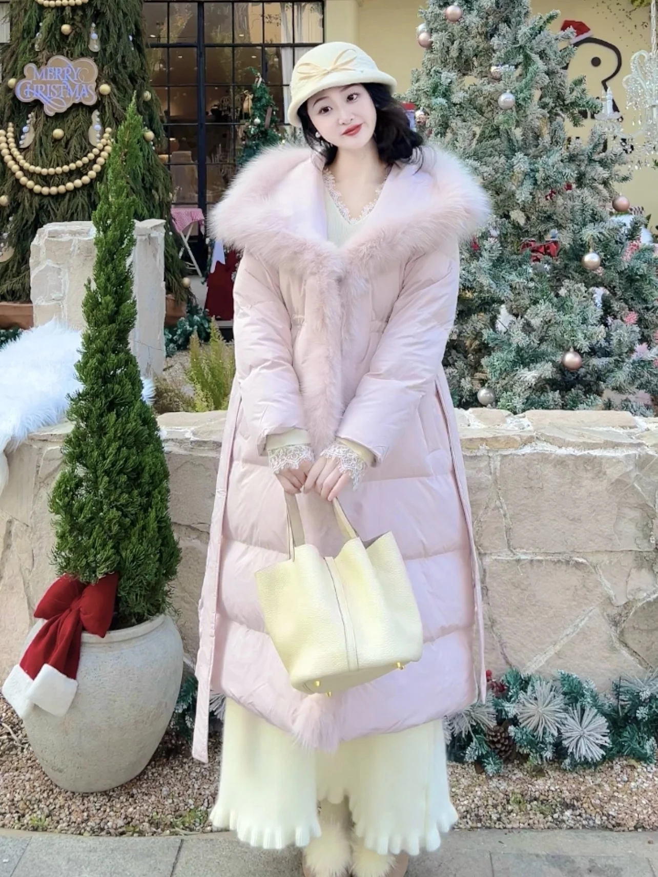 

Пальто Joey Soft Princ, розово-белое, с меховым воротником, утепленное, зимнее, удлиненное, средней длины