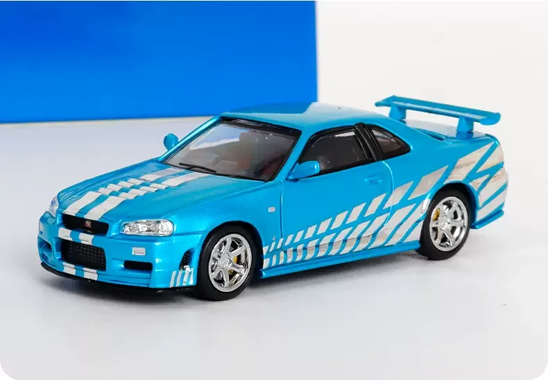 

Модель автомобиля из литого под давлением стойки Hunter 1:64 Skyline R34 BlueSilver