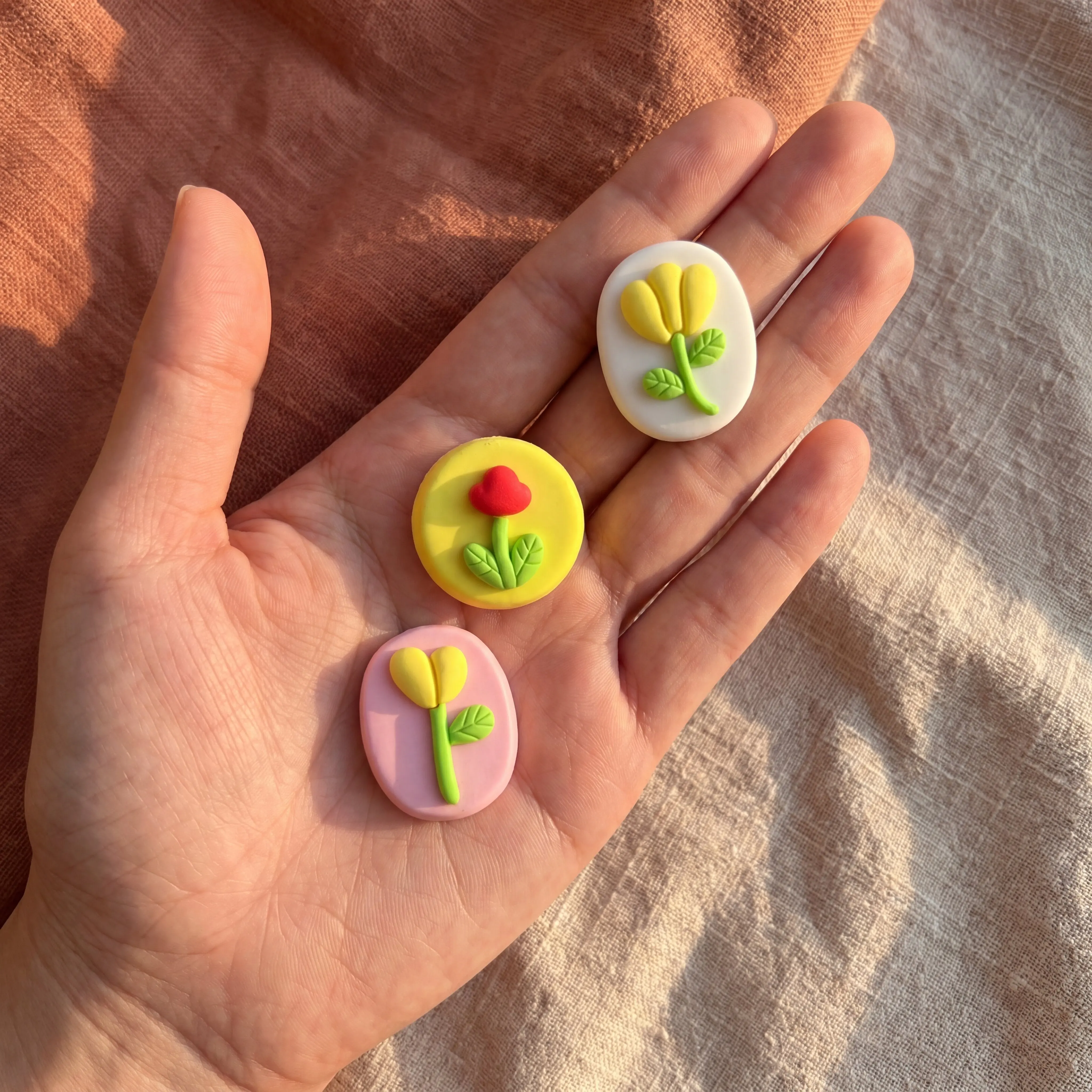12-100pcs Tulip Flower Shoe Charms For Sandals, Shoe Decoration Accessories Shoe Pins Great Gift For Men Women