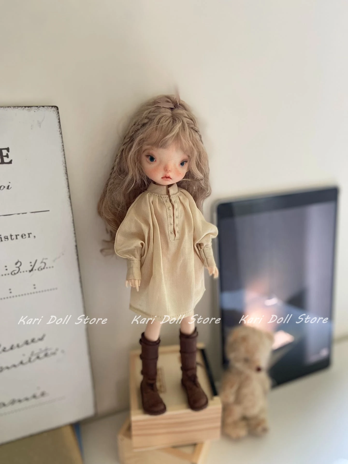 

Kari Doll Clothes and skirts 2025 Champagne linen plunge V dress for Landazz Landoudou Doll