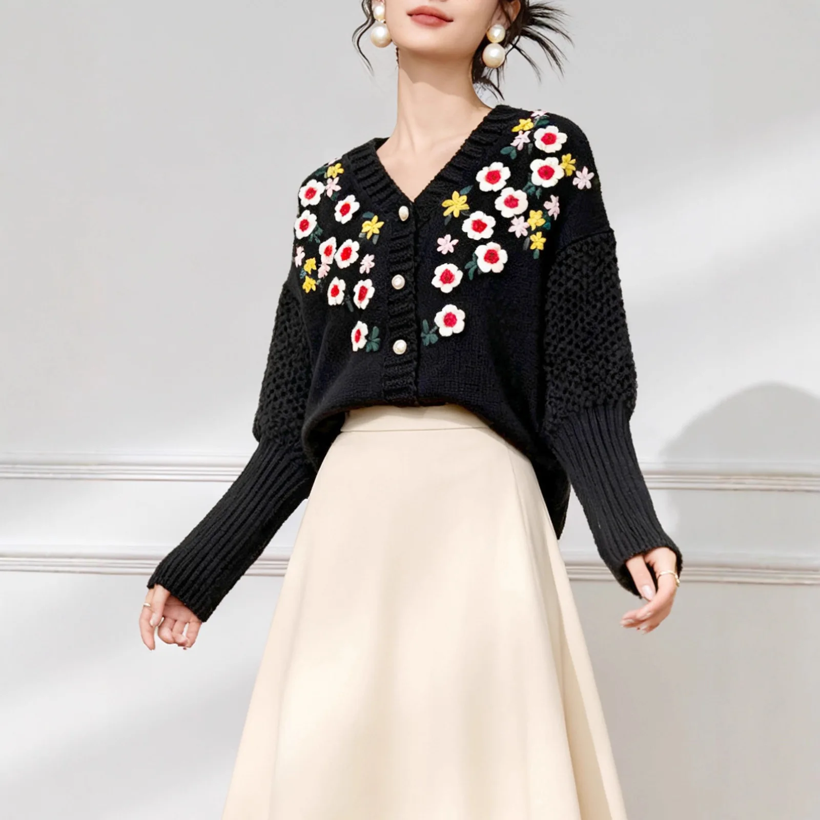 

French Retro Style Heavy Industry Flower Embroidery Knitted Cardigan Autumn And Winter New Women's Sweater Jacket
