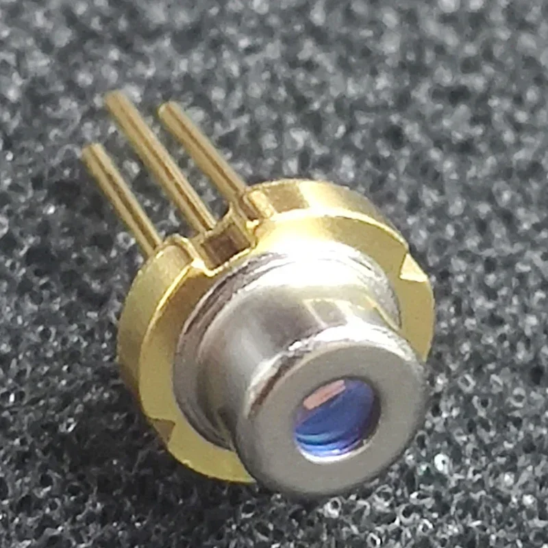 1550nm 30w pulsed chip Laser Diode with fast axis correction