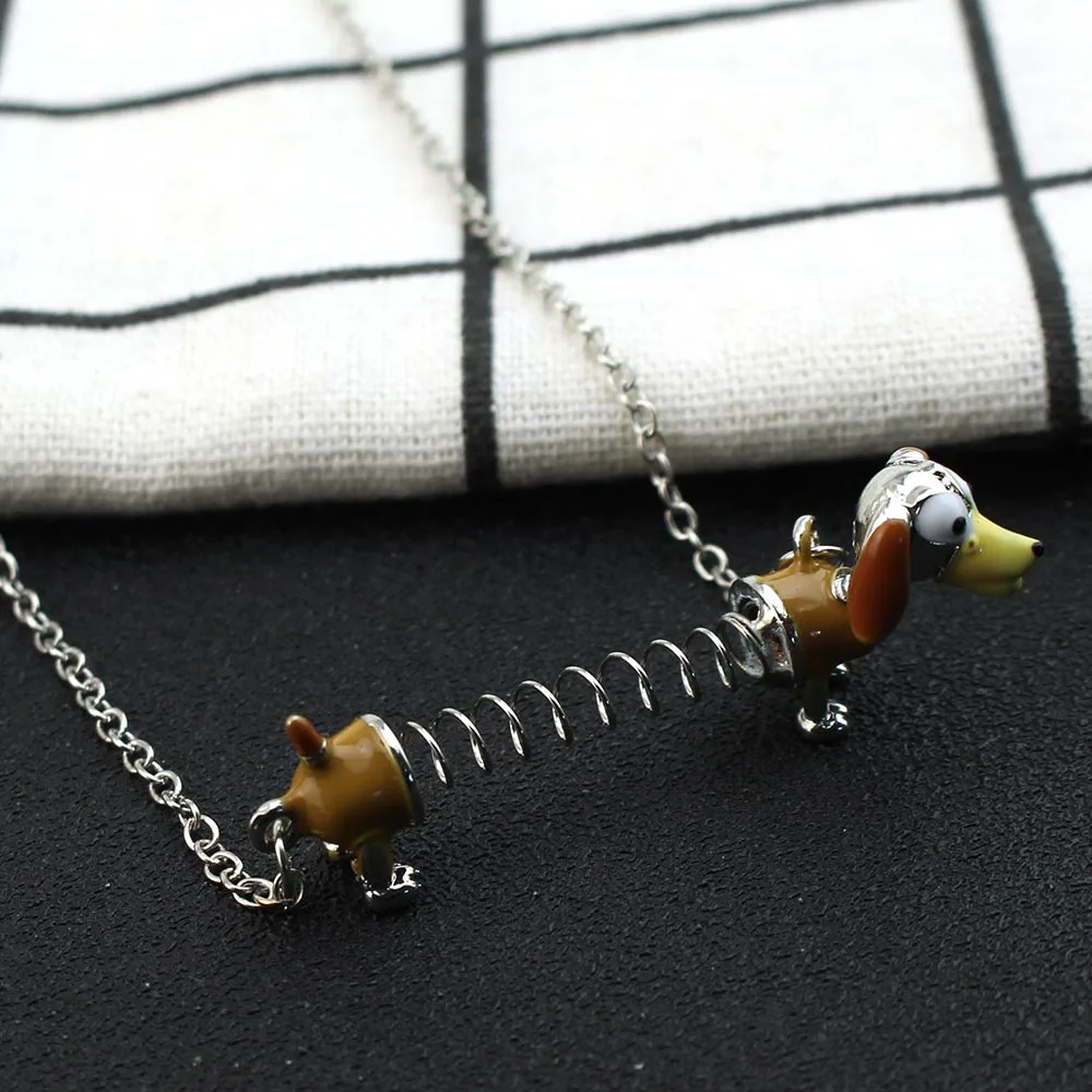 قلادة قصة لعبة مع شخصية كرتونية للأطفال ، قلادة معدنية ، لطيفة ، كاواي ، مجوهرات ، إكسسوارات ، هدايا ، شكل ، سلينكي ، كلب