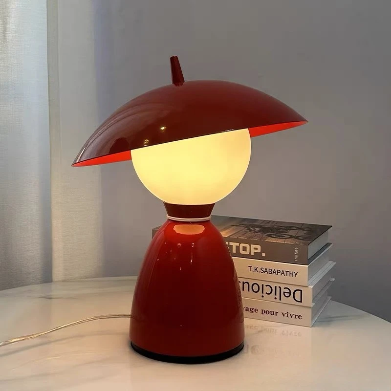 

Nordic Creative Personality Minions Table Lamp Bedroom Bedside Study Office Restaurant Decoration Luster LED Reading Desk Lights
