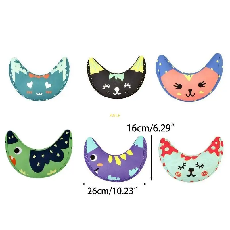 سيارة كرتونية لمقعد السفر وسادة حزام الأمان وسادة الطفل يدفع باليدين حزام وسادة ناعمة