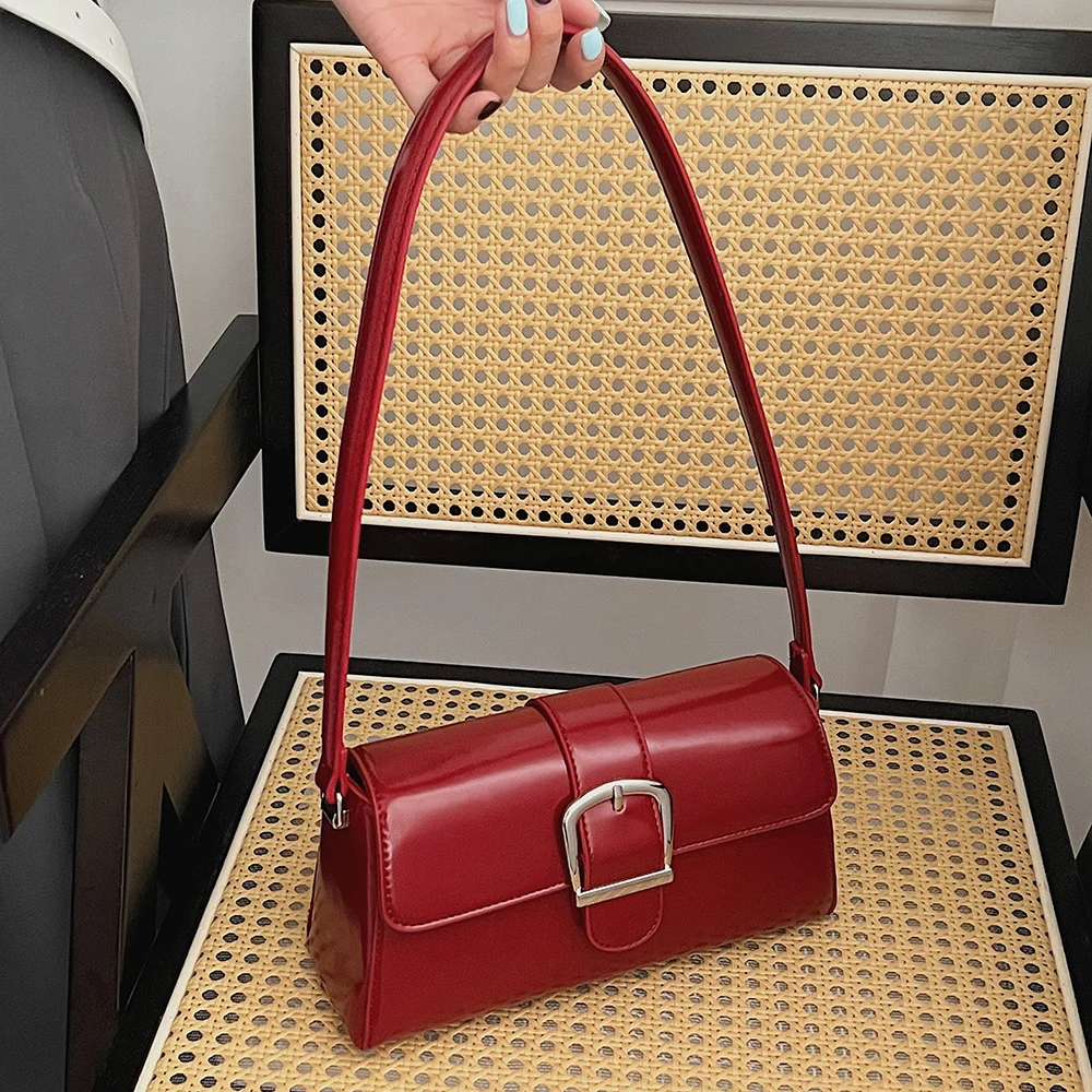 

2026 Spring New Burgundy Shoulder Bag for Women Fashion Glossy Pu Buckle Zipper Armpit Bags Daily Commute All-Match Handbags