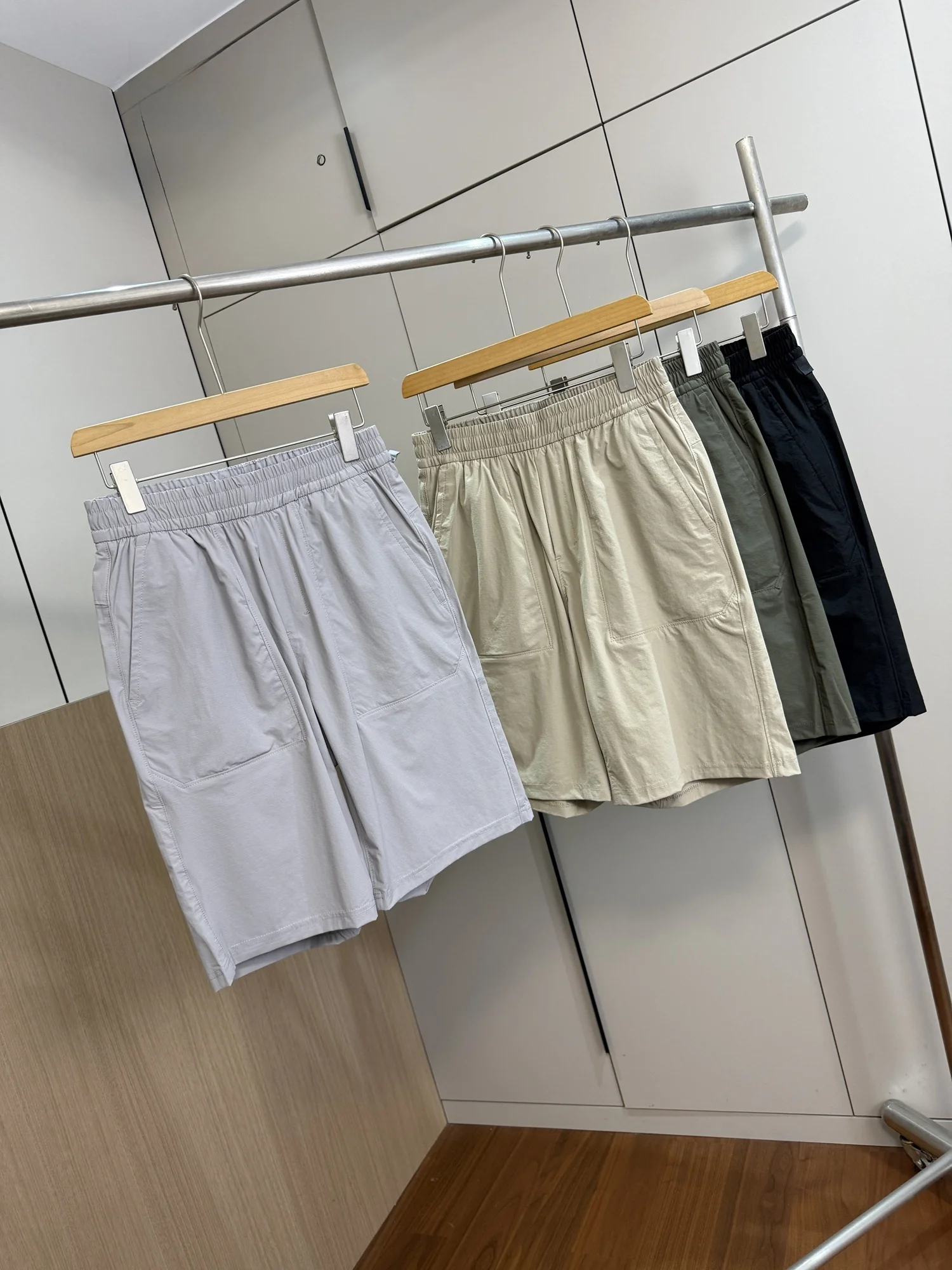 

Outdoor Men's Summer Commuter Classic Fit Lightweight Ice Sensation Casual Shorts Breathable Dry Straight Leg Pants