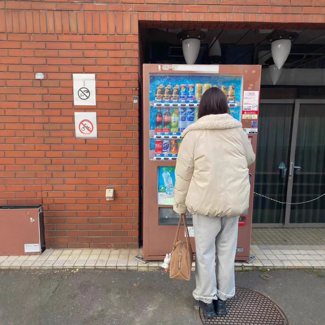 سترة شتوية دافئة من إيست جيت إيروم بياقة كلاسيكية، مصنوعة من ريش البط الأبيض بنسبة 90٪، بدون قبعة، قابلة للطي، مصنوعة من أليا...