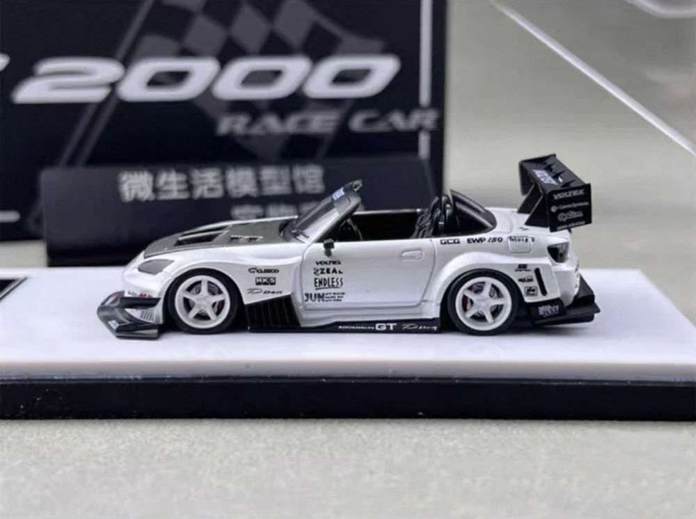 

Micro Turbo 1/64 S2000 RACE CAR Белый цвет Крыша автомобиля может открыть акции под давлением в 2025 году.