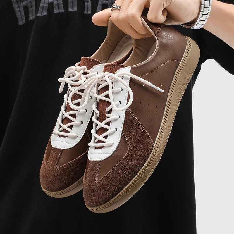 

Осенние новые дизайнерские туфли для мужчин, однотонные кроссовки из коровьей замши, мужские модные повседневные кроссовки большого размера на плоской подошве, спортивная обувь для мужчин
