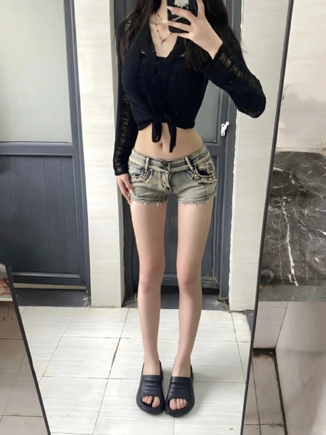 Y2K Vintage Washed Distressed Low Waist Denim Shorts Women Grunge Alt Aesthetic Hot Pants Streetwear Short Jeans Summer 2026
