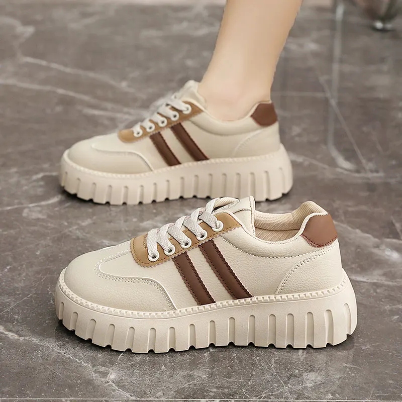 Autumn and Winter Fashion Casual Women's Shoes Versatile Korean Edition Thick Increase Dad Shoes High Bottom Breathable