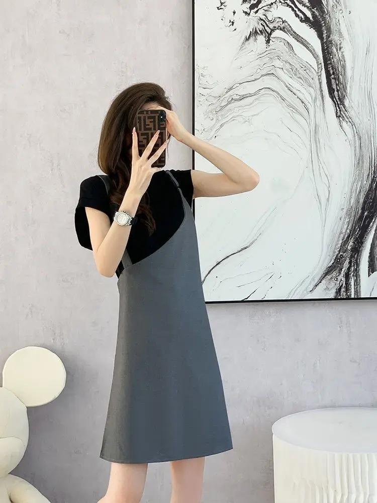 อารมณ์และลดอายุ High-end Contrasting สี Splicing เสื้อยืดสองชิ้นฤดูร้อนใหม่เอวกอดชุดกระชับสัดส่วน