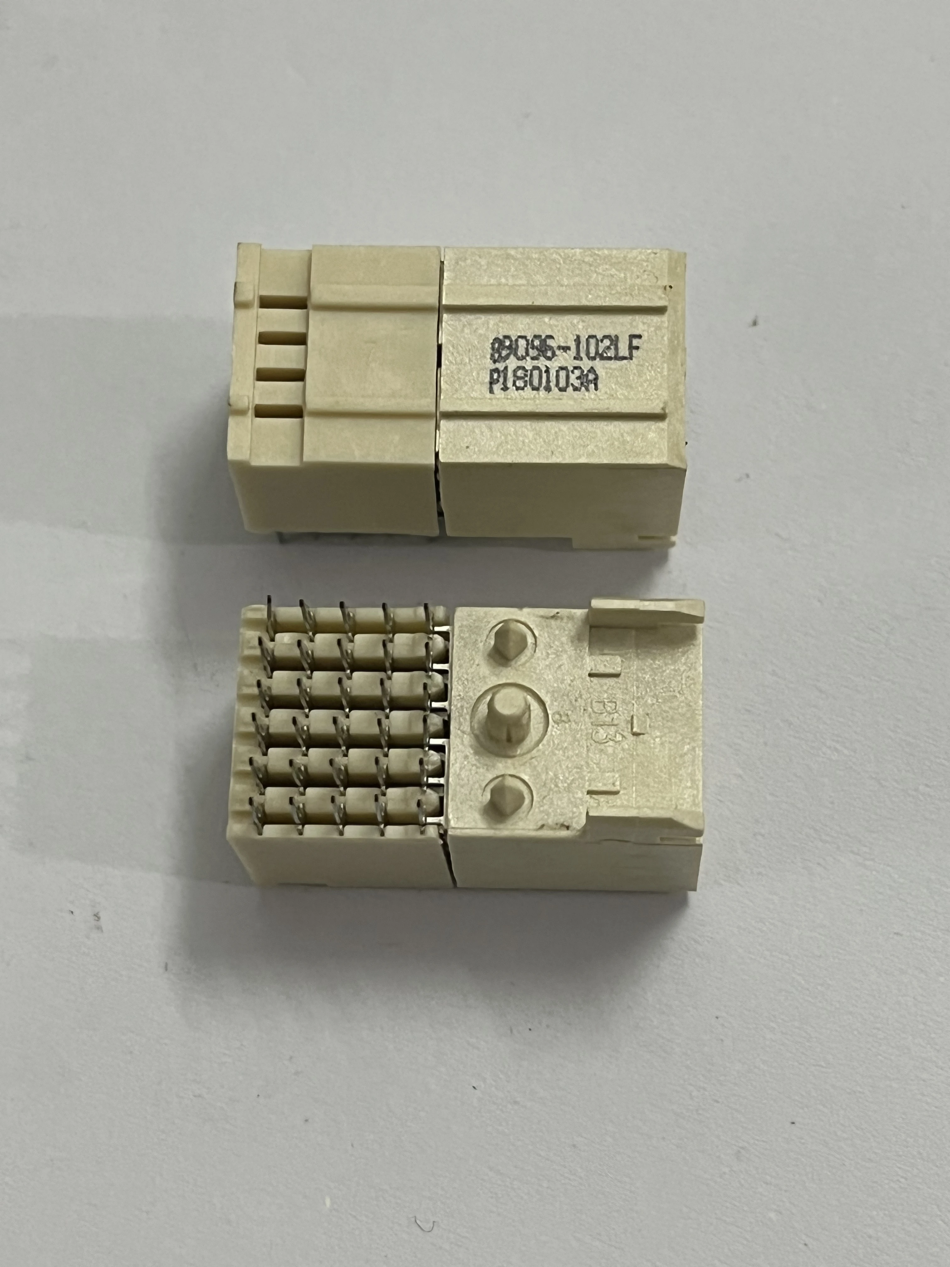 مقبس مطلي بالذهب ، علامة تجارية جديدة ، أصلية ، 739-1011lf 89096-102LF, 1