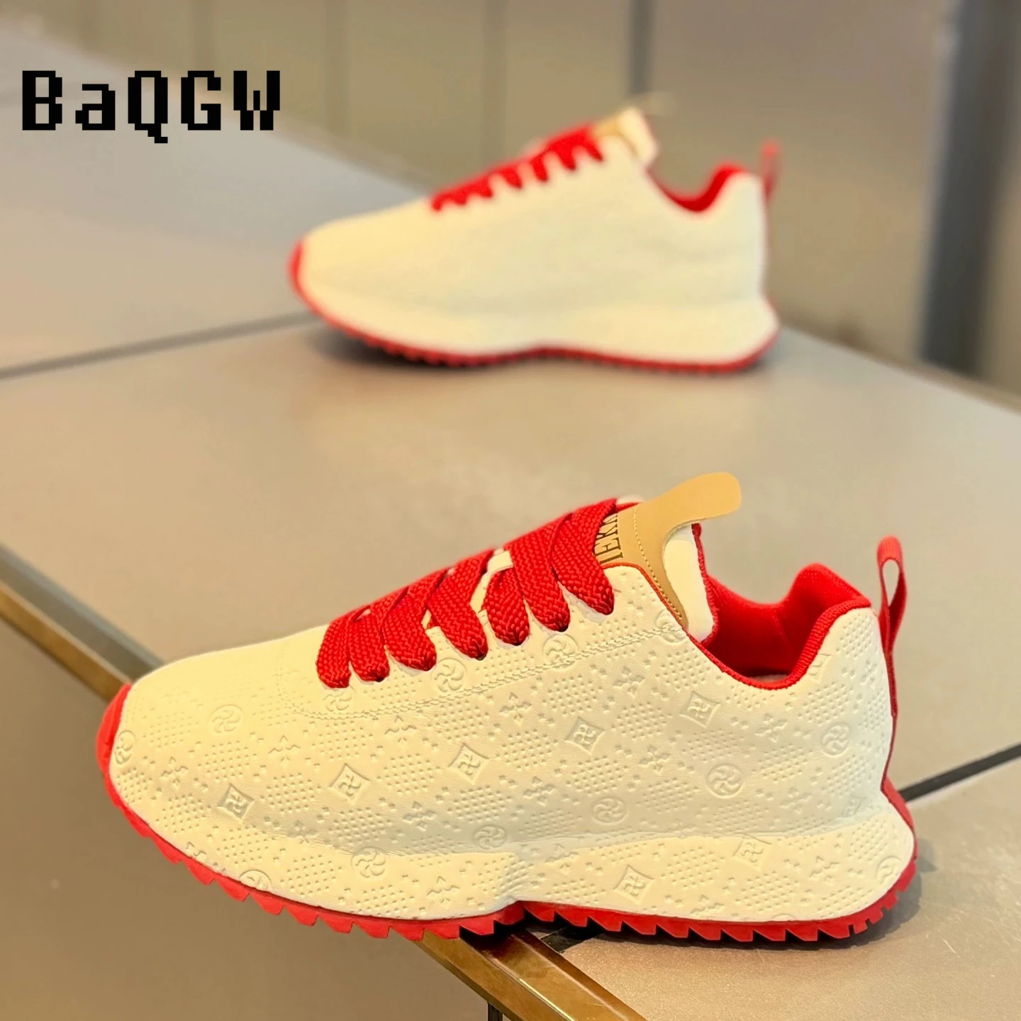 

2026 Spring Textured Upper Lace-Up Sneakers Stylish Breathable Casual Shoes with Chunky Sole for Men Women Daily Wear