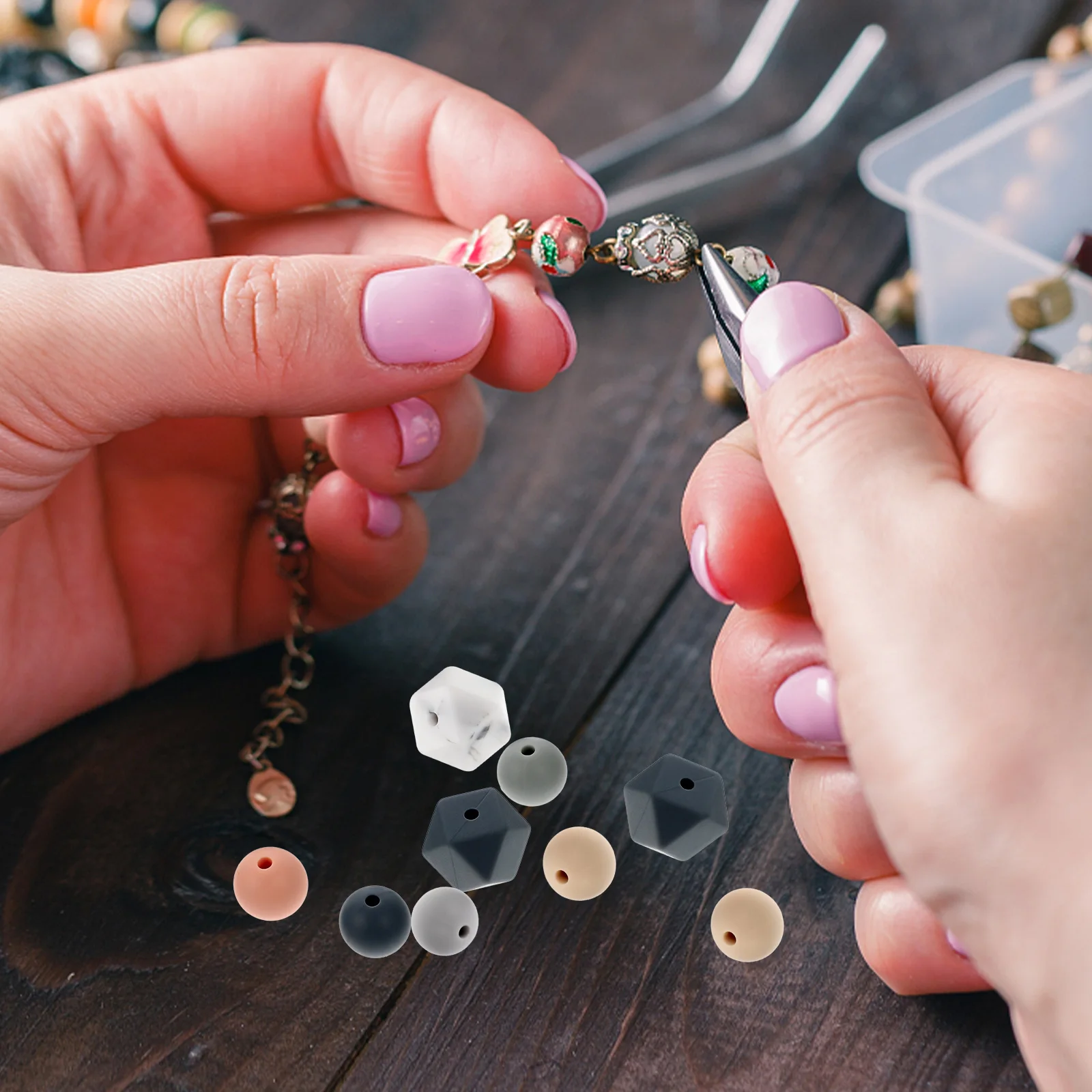 

100pcs Bead Bracelet Round Shaped Hexagon Jewelry Beads DIY Crafts Spacer Jewelry Necklace Bracelet Art Project Beads