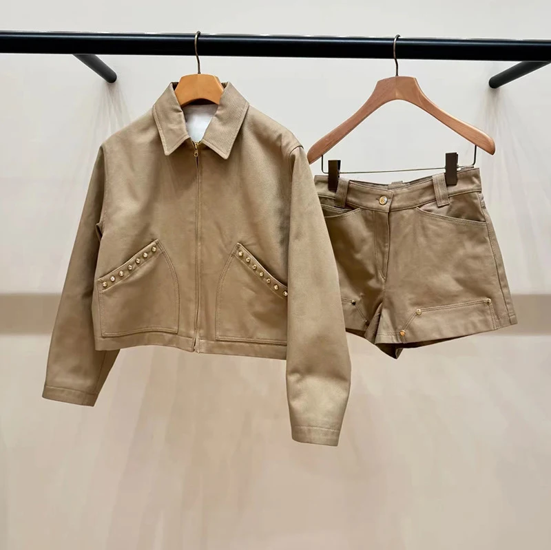 

Fashionable Two-piece Set Retro Temperament Heavy Industry Diamond-inlaid Short Jacket + Shorts Cover Spring New Style Coat