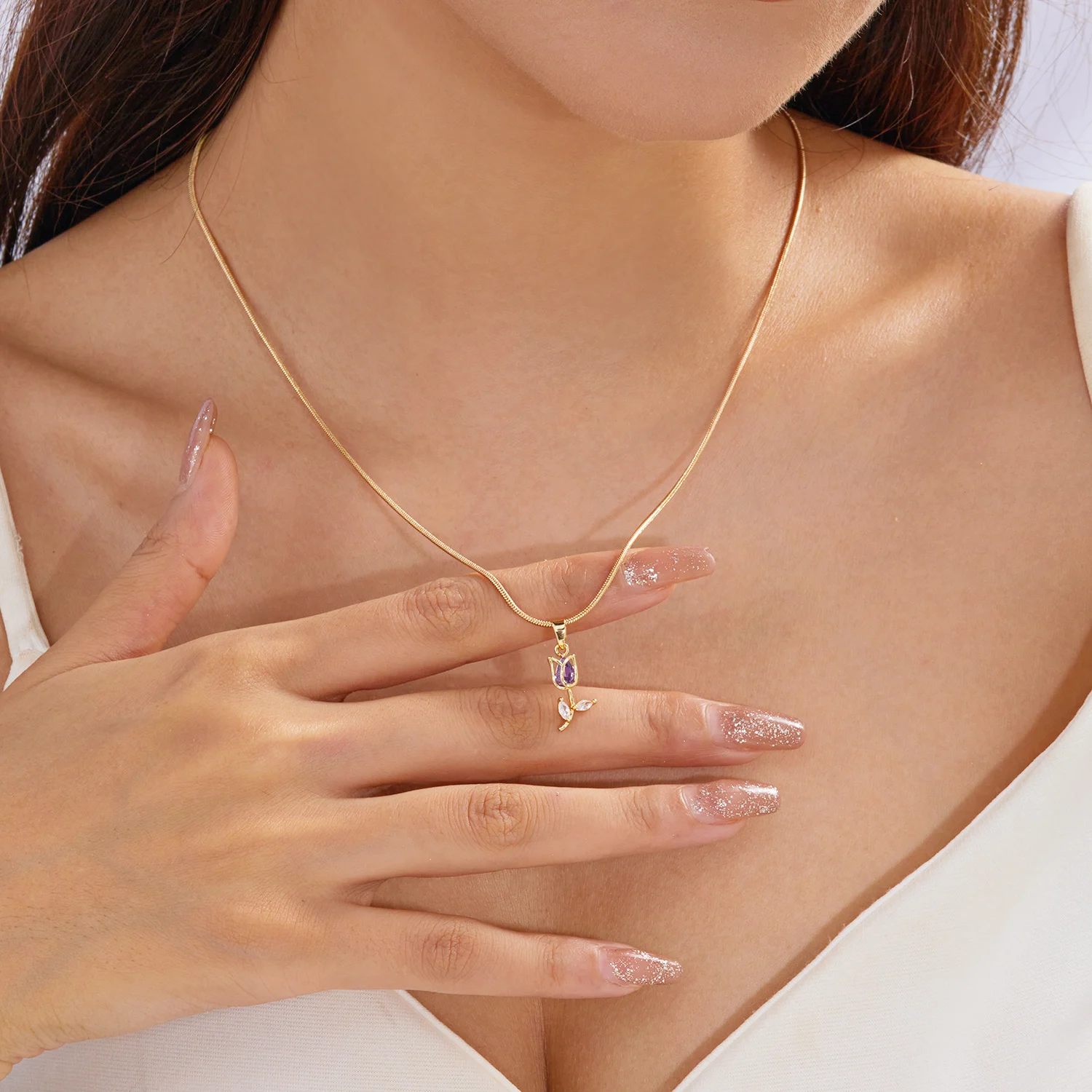 Light Luxury Zircon Tulip Pendant Necklace for Women Elegant Flower Clavicle Chain Necklace Sweet Girl Jewelry Accessory Gift