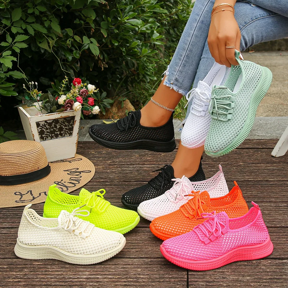 2025 Women Sneakers Casual Retro Sport Lace Up Flat Running Walking Shoes Woman Footwear Breathable Ladies Vulcanized Sneakers