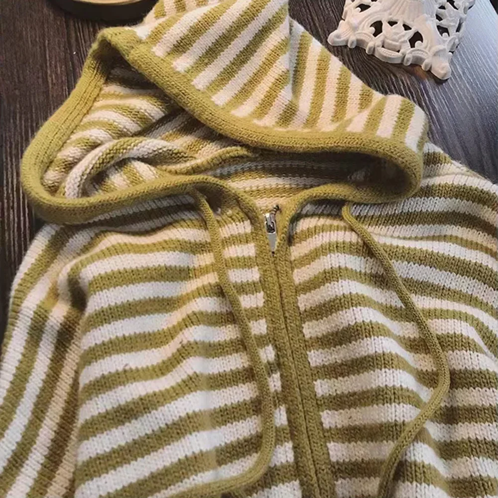 เสื้อคลุมคาร์ดิแกนไหมพรมลายทางขนาดใหญ่พิเศษสำหรับผู้หญิง ฤดูใบไม้ร่วง ฤดูหนาว ทรงหลวม สวมใส่สบาย มีซิป เสื้อคลุมอเนกประสงค์