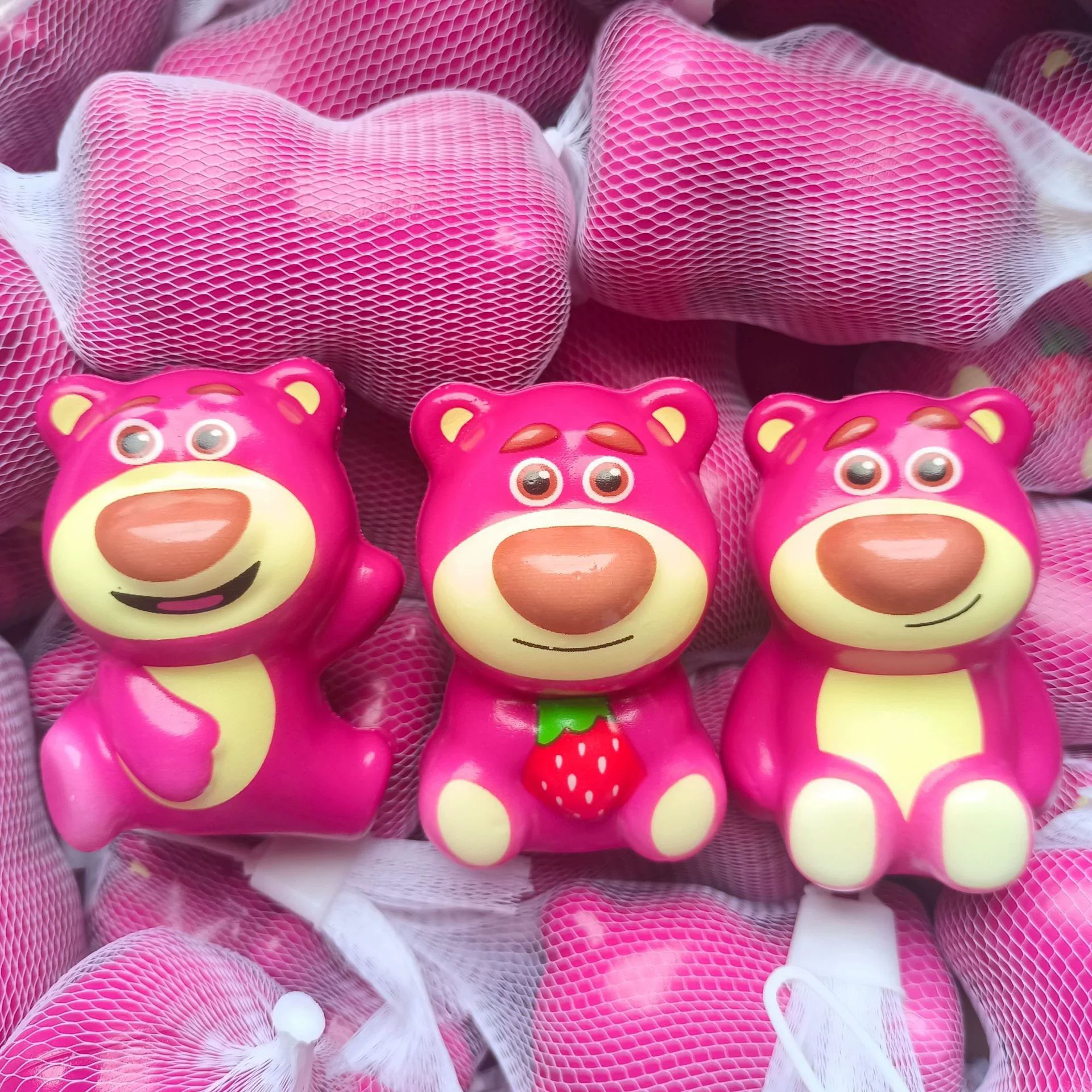 تأثيري Eggy حفلة قرصة الموسيقى الشكل عروسة كارتون أنيمي الطين تمثال الضغط دمية صندوق محظوظ عشوائيا واحد هدايا الأطفال