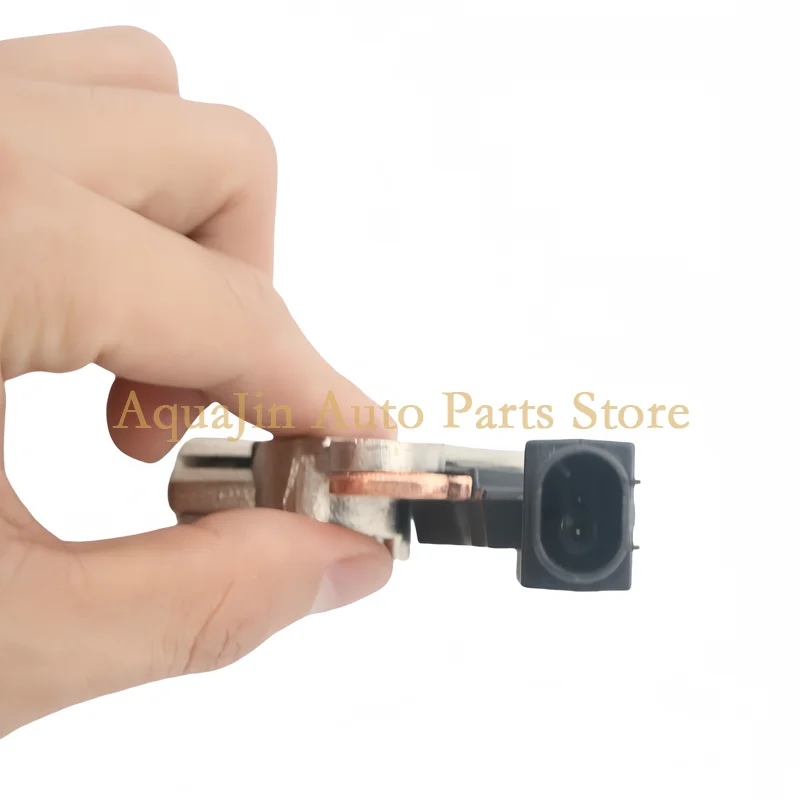 1085A381 بطارية السيارة درجة الحرارة الاستشعار الحالي لكرايسلر 300 دودج رام 1500 شاحن تشالينجر جيب رانجلر شيروكي سيارة OE