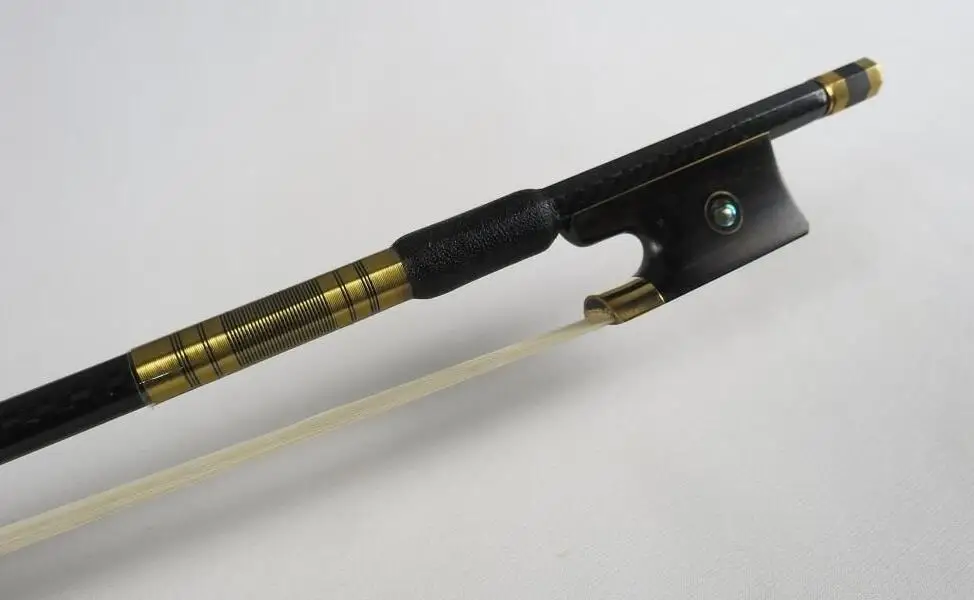 Strong plaid black Carbon fiber violin bow 4/4,good balance Titanium Mounted