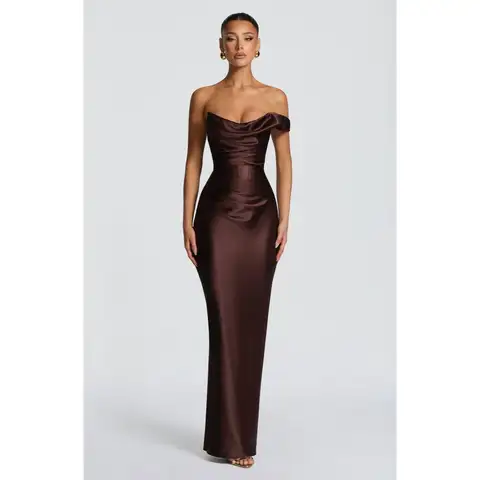 2026 European and American sexy sloping shoulder sleeveless fishbone banquet evening gown