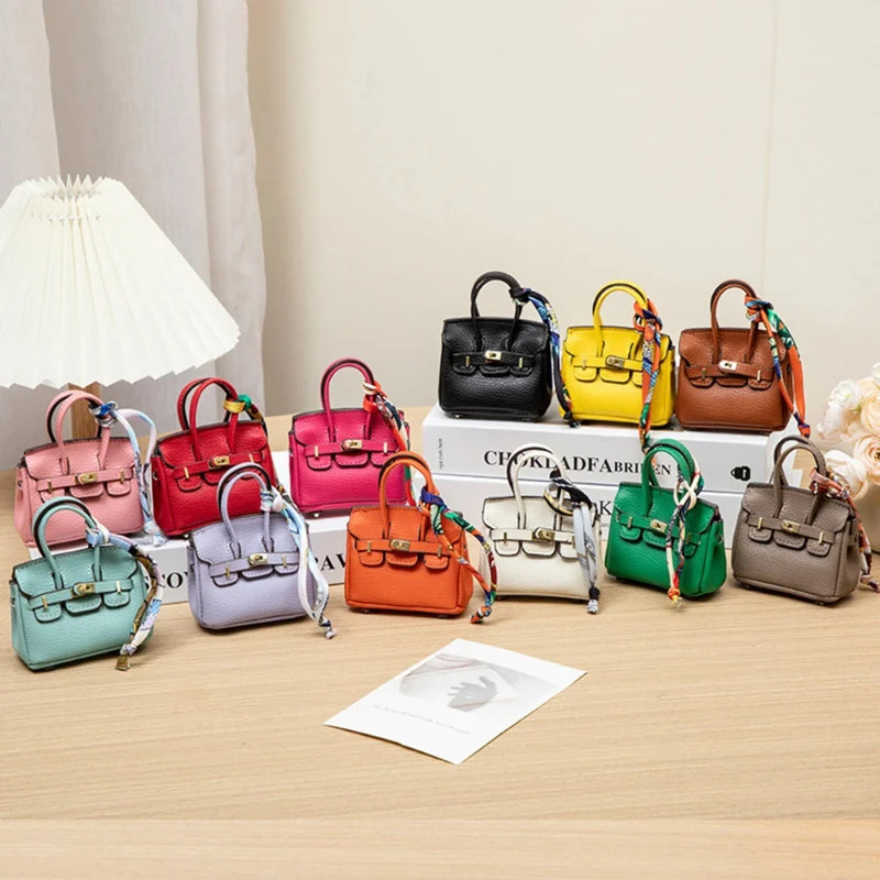 

2025 New! Adorable & Keychain | Trendy Vintage Design for Women