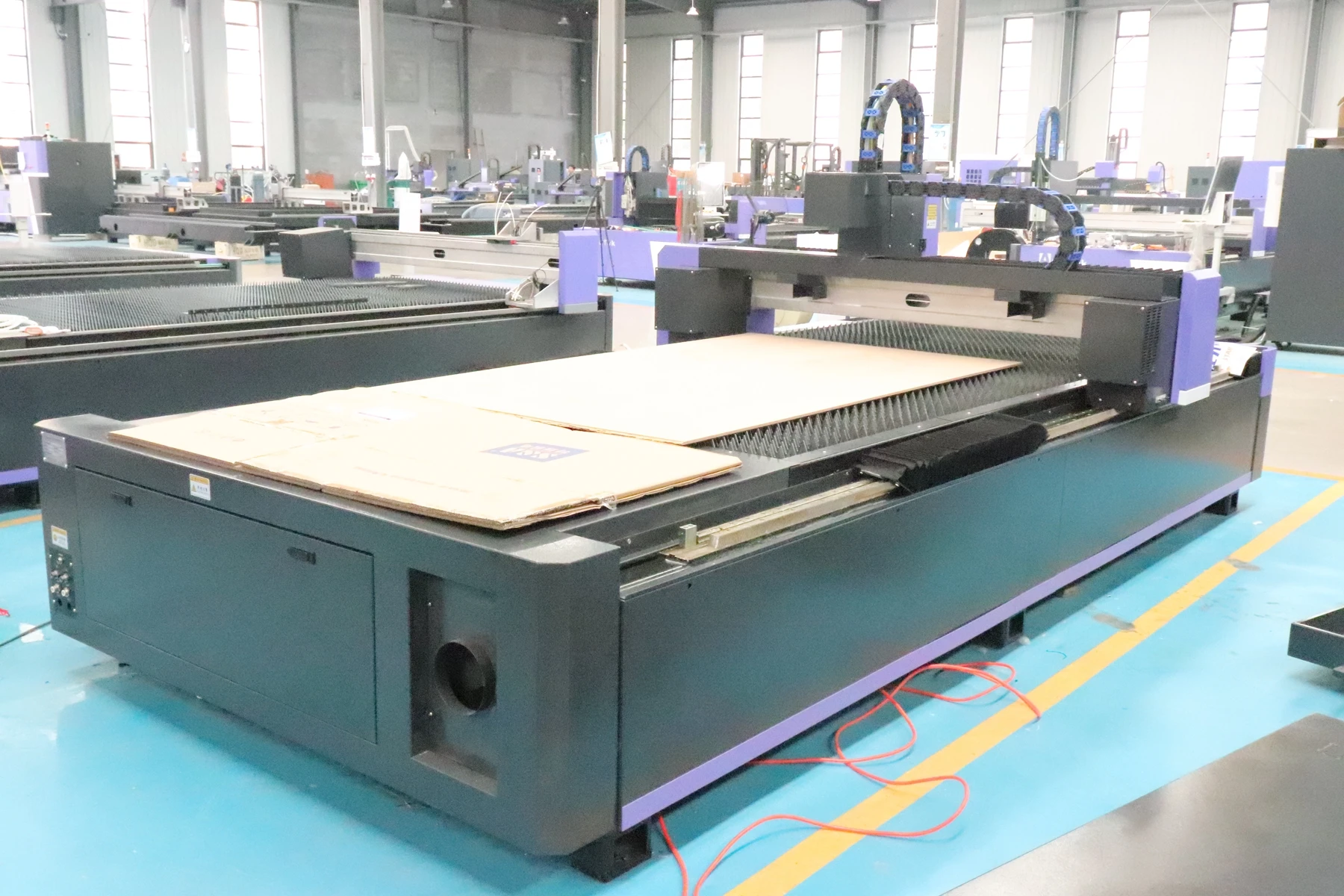 

1500w Lazer Cut Metal Laser Cutting CNC Machine for Aluminum Steel Metal Sheet Affordable Price High Speed