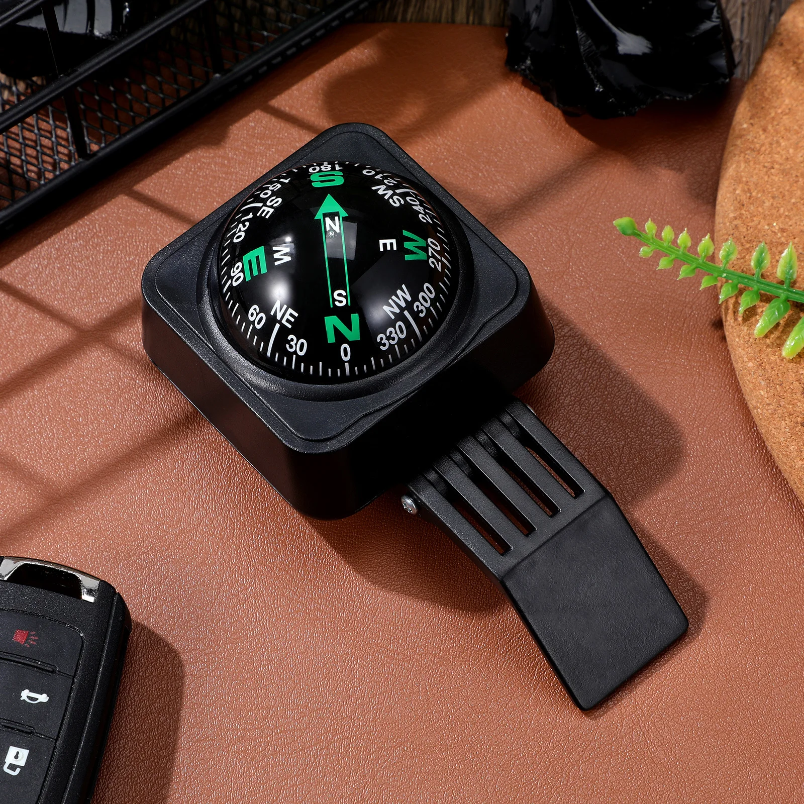 بوصلة السيارة الكرة المحمولة عالية الدقة لوحة القيادة سيارة جبل الملاحة الكرة البوصلة لرحلات الطريق في الهواء الطلق سطح القارب البحري