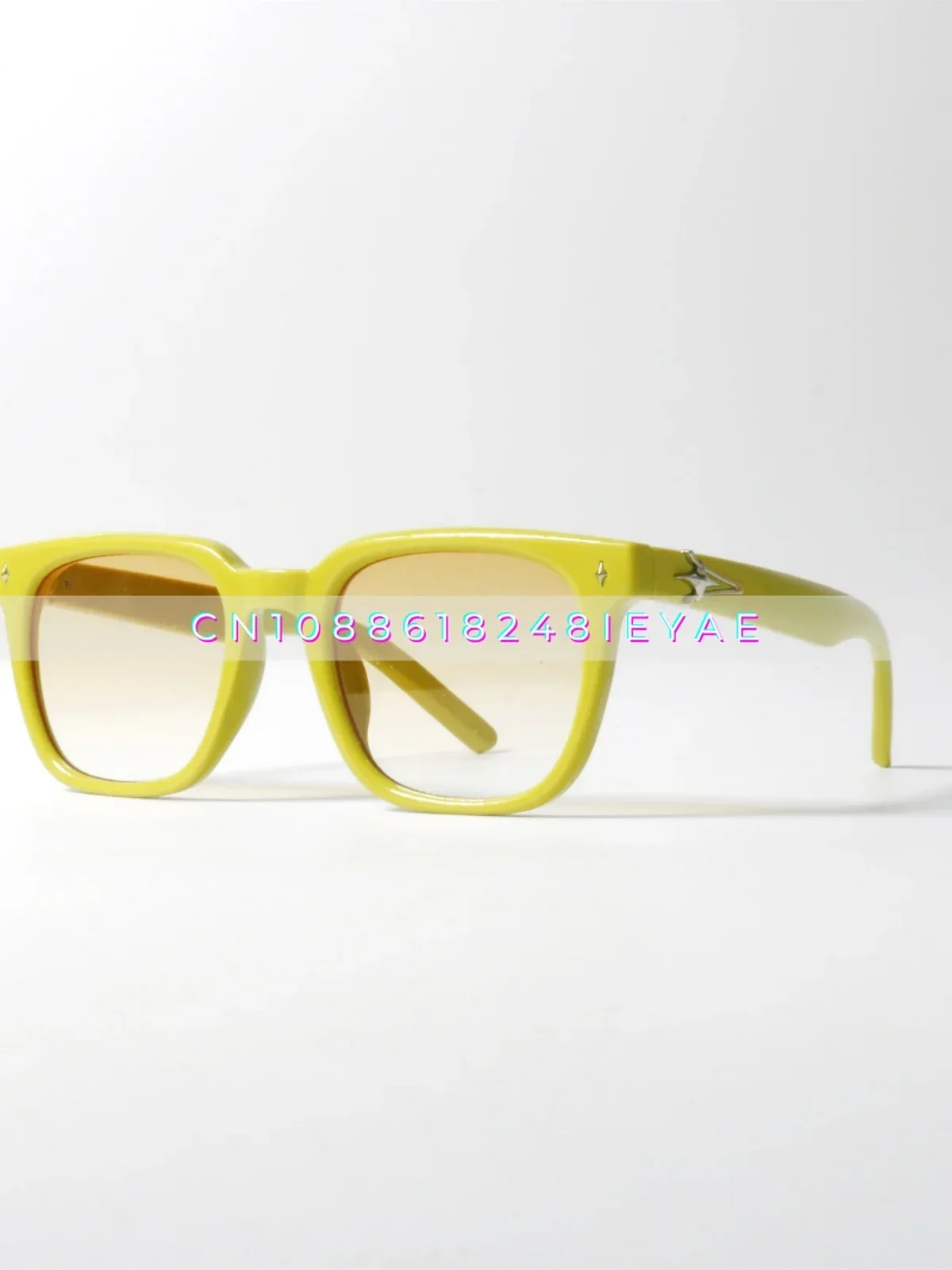 Gafas de sol clásicas y versátiles con esquema de colores único Uv400, gafas de sol con montura mate antiultravioleta y colorete
