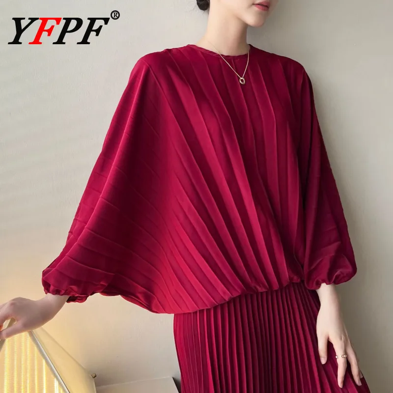 

YFPF Miyake Pleated Loose Design Blouse Women Oversize O Neck Batwing Sleeve Pullover Shirt Casual 2025 New Clothing