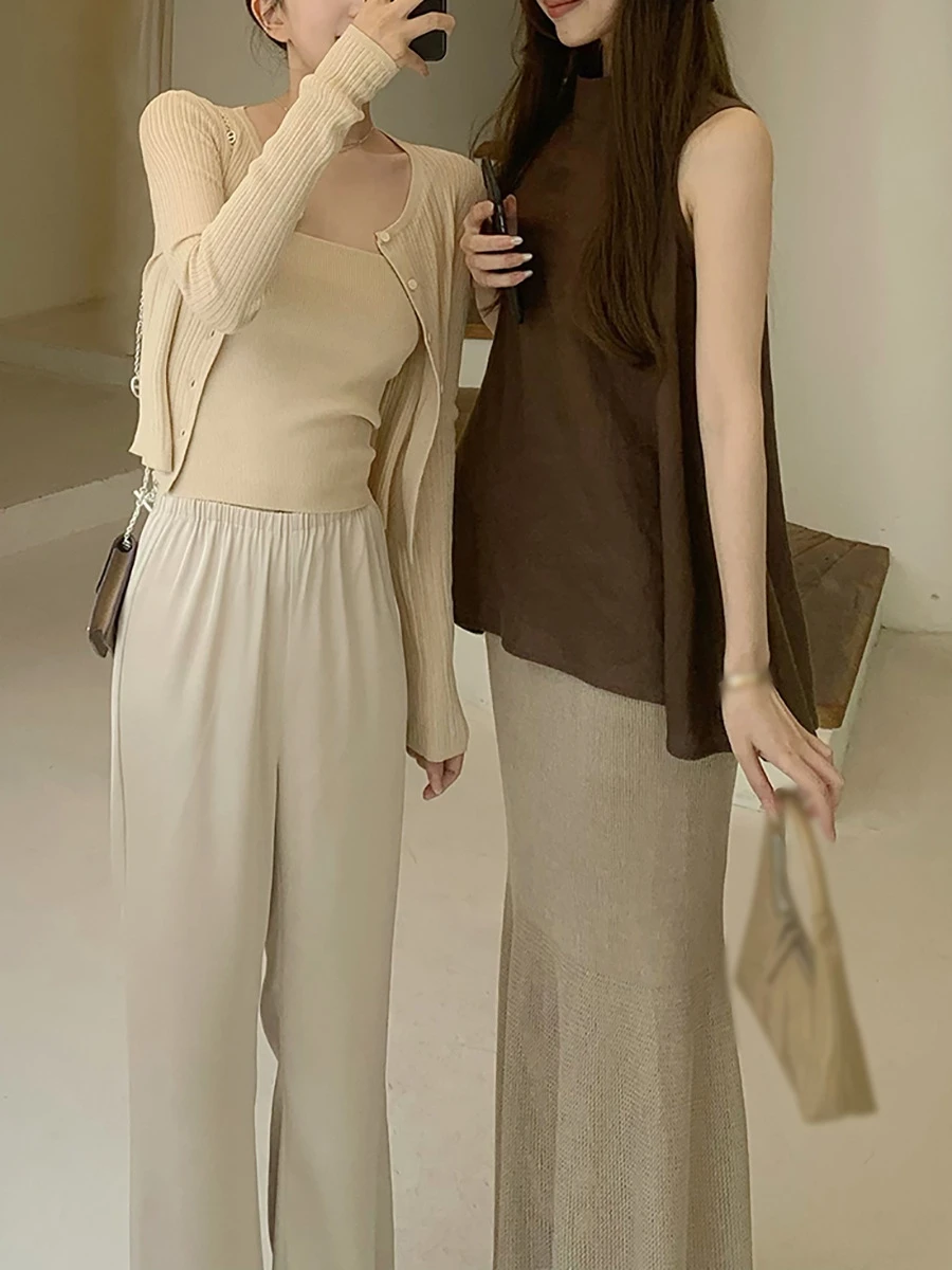 

Verlena Spring Summer Knitwear Glitter Knit Cardigan Long Sleeve Solid Color Cardigan & Camisole 2-Piece Set, V-Neck Ribbed Pit