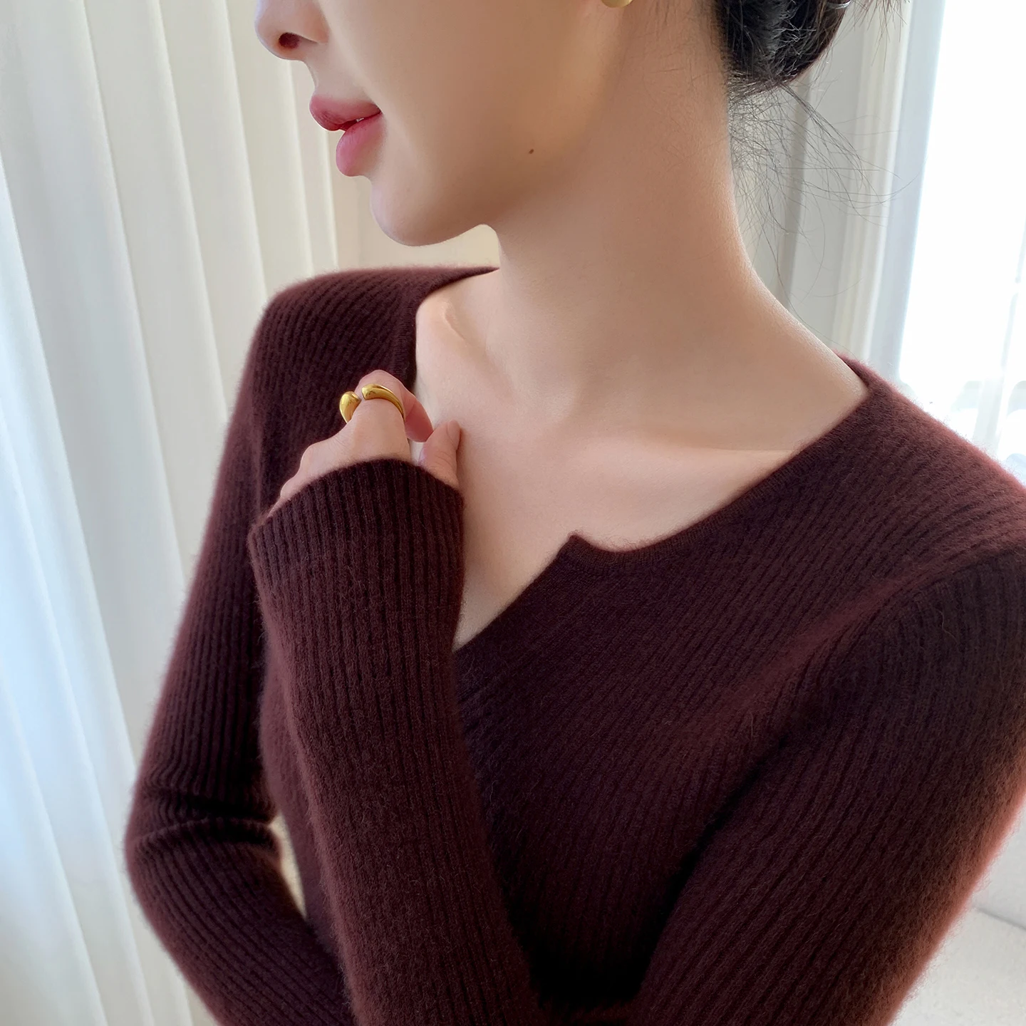 خريف/شتاء جديد المرأة 100% الكشمير الخالص البلوز عادية بلون محبوك سترة سليم صالح الخامس الرقبة القمم الأساسية البلوز #2