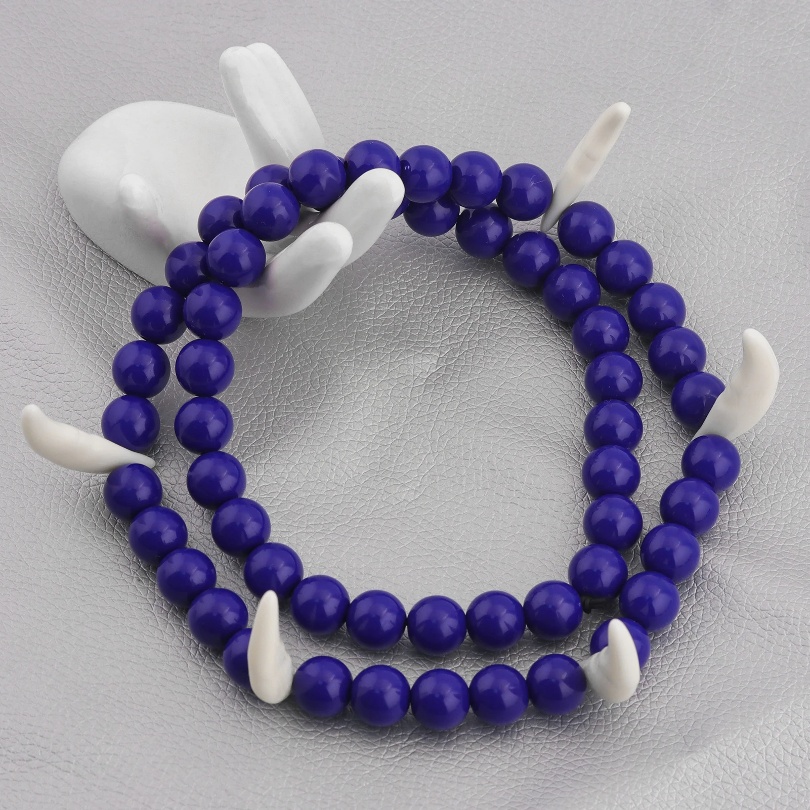 Anime Inuyasha Necklace Black Beaded Prayer Beads Wolf Fangs Kikyo Shikon Jewel Pendant Cosplay Jewelry Accessories Gift For Fan