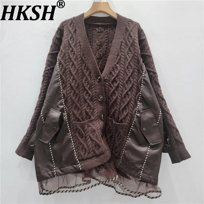 

HKSH 2025 Autumn Winter New Women's Sweater V-neck Knitted Cardigan Patchwork PU Leather Mesh Single Breasted Casual Top HK14317