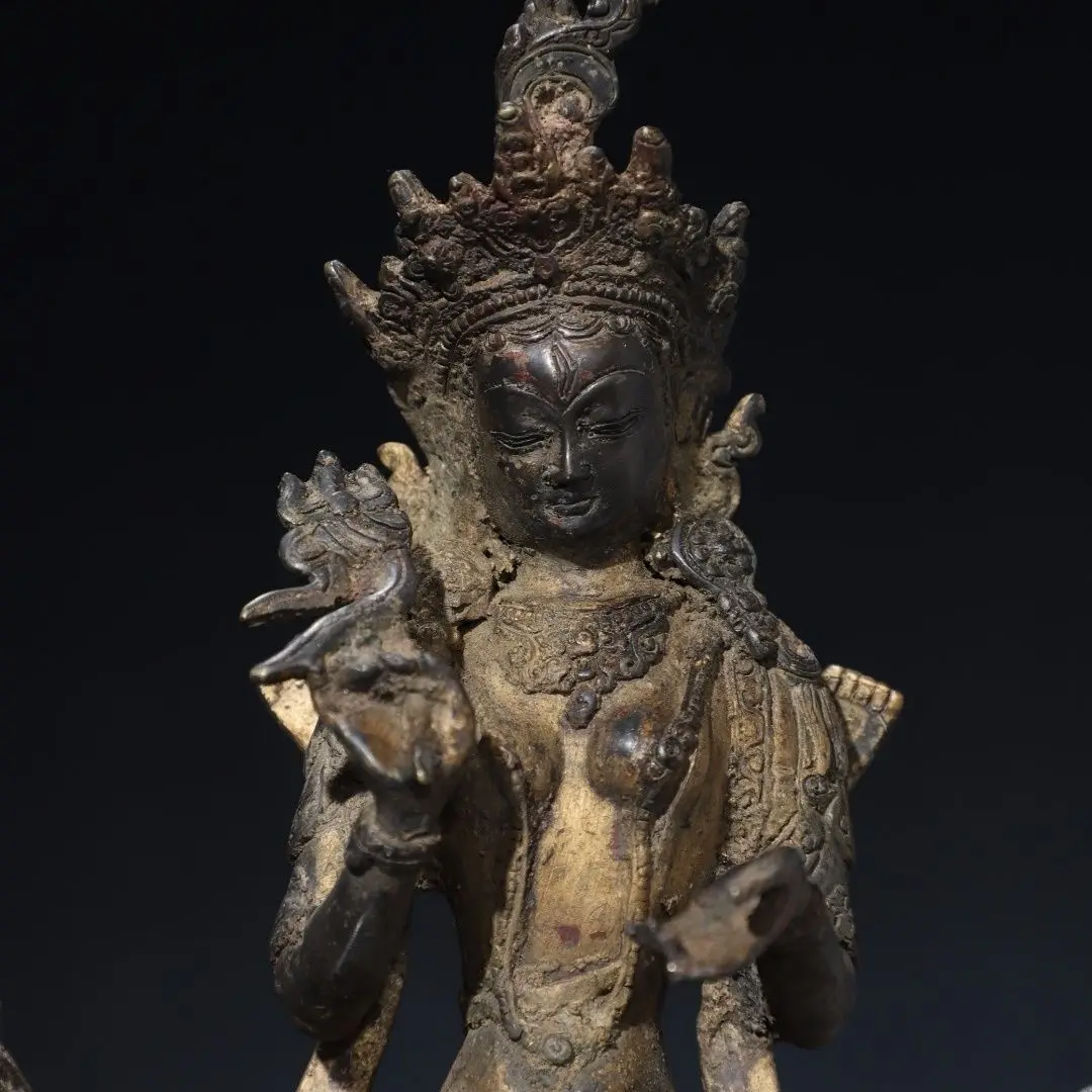 Copper, mud gold [Tara] height 24 cm wide 20 cm thick 10 cm weight 1.4 kg