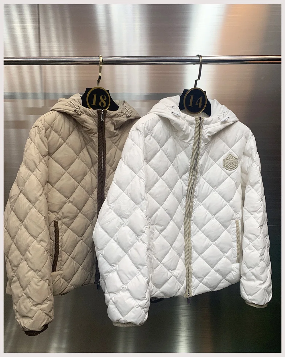 

Новая осенне-зимняя легкая пуховая куртка свободного кроя с капюшоном, однотонная, теплая, повседневная, для женщин