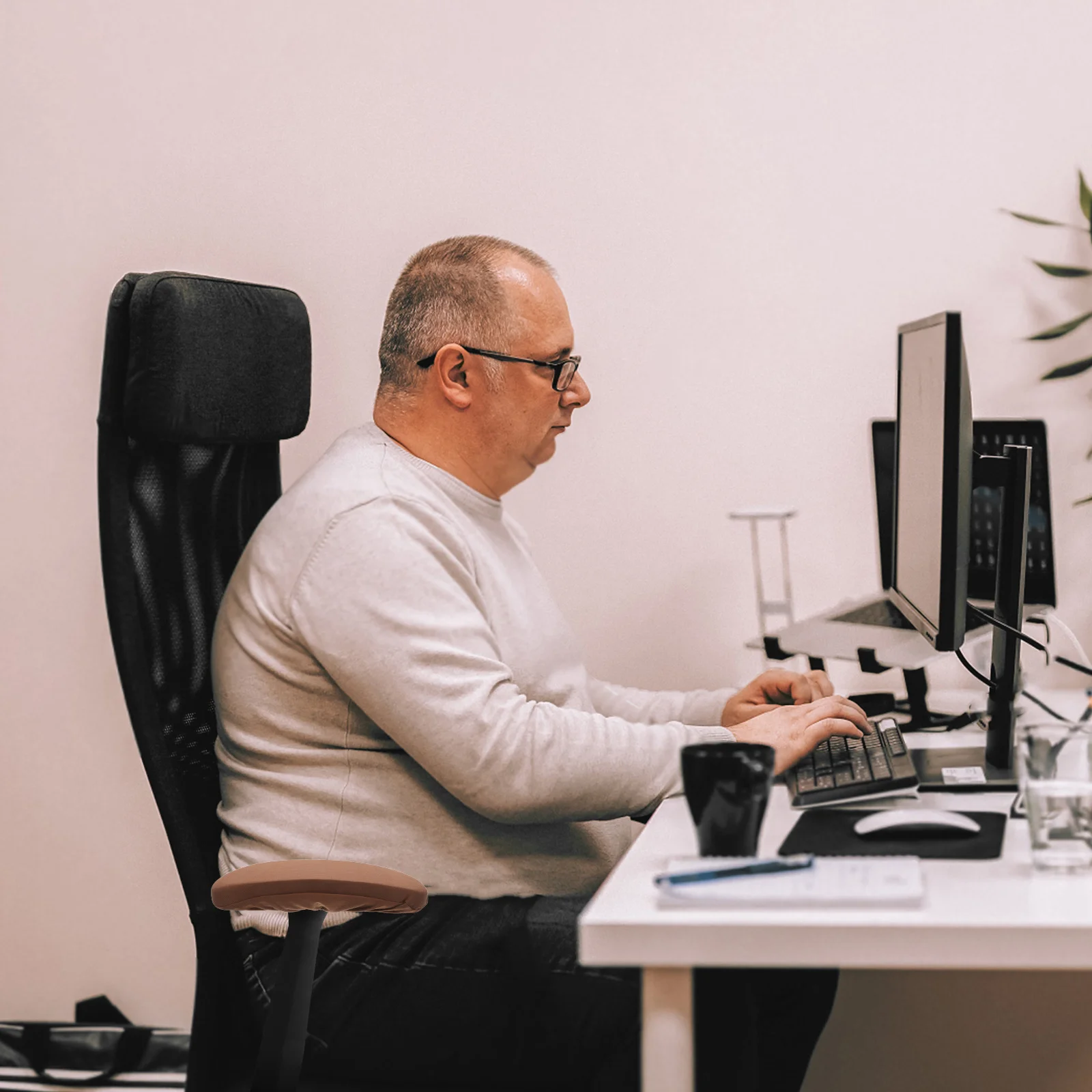 

A Pair Office Chair Armrest Pads Brown Elastic Memory Foam Cushion Non-Slip Ergonomic Armrest Covers for Desk Gaming Chair