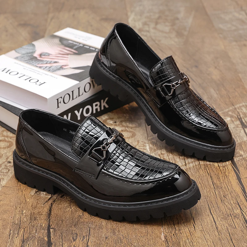 

Модные простые глянцевые матовые лоферы с металлической пряжкой, ручной работы, на толстой подошве, повседневные мужские туфли-оксфорды из роскошной кожи
