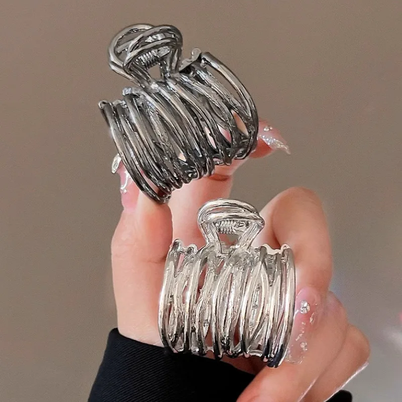 Holle metalen vaste artefact haarclip Temperamentclip Coole stijl High-end gevoel Hoge paardenstaartgreepclip voor dames