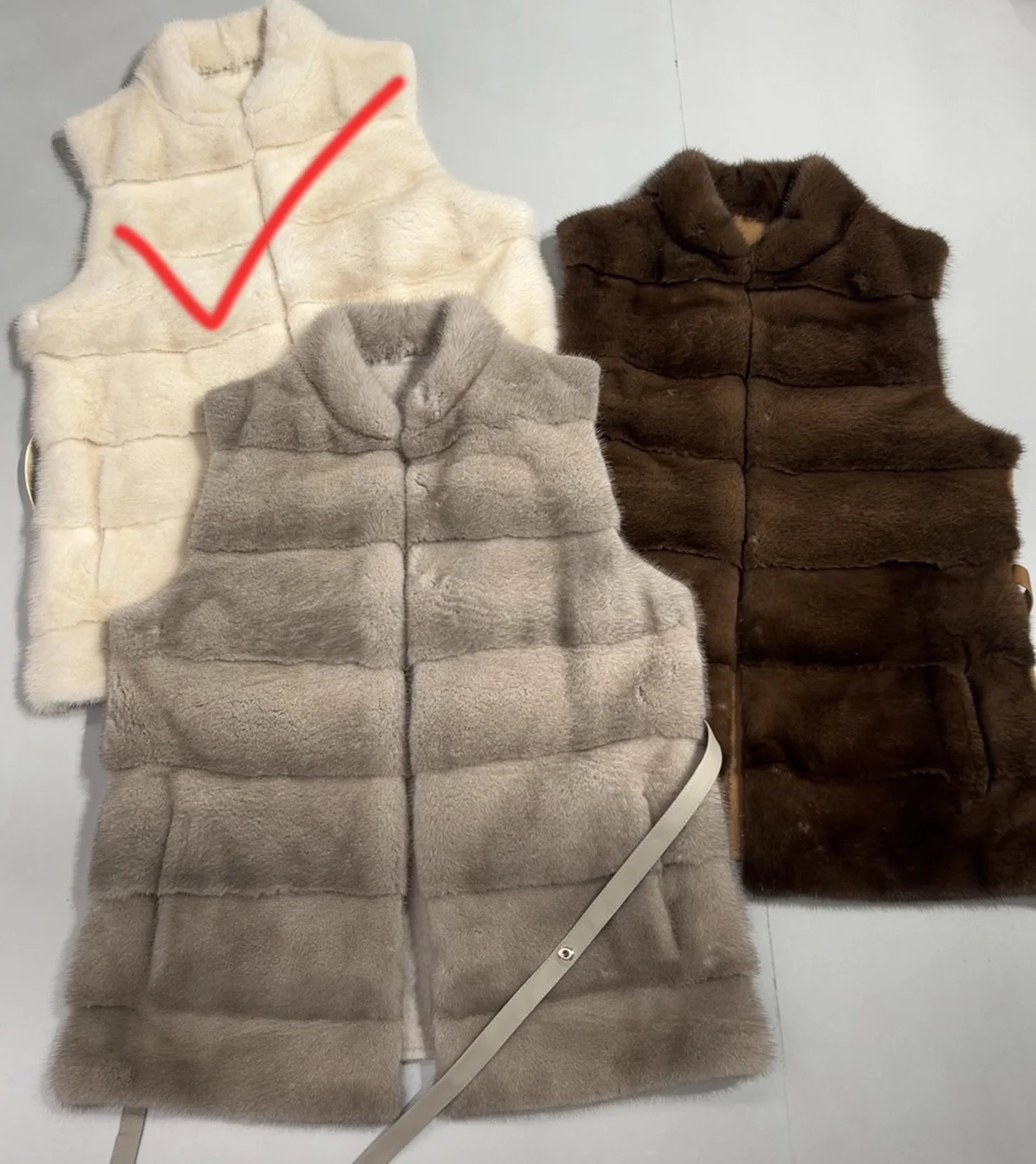 2026 Winter New High-Quality Fashionable Women'S Cardigan Wool Vest, Warm And Versatile, 10% Cashmere, 90% Wool