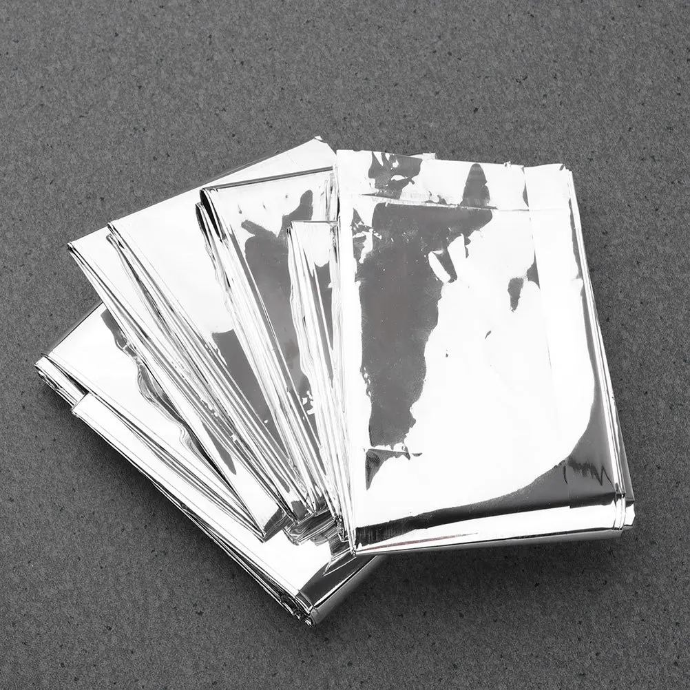 

6Pcs Plant Grow Reflective Film Warm Keeping Foldable Sheet for Garden Greenhouse Use Emergency Survival Camping Lightweight